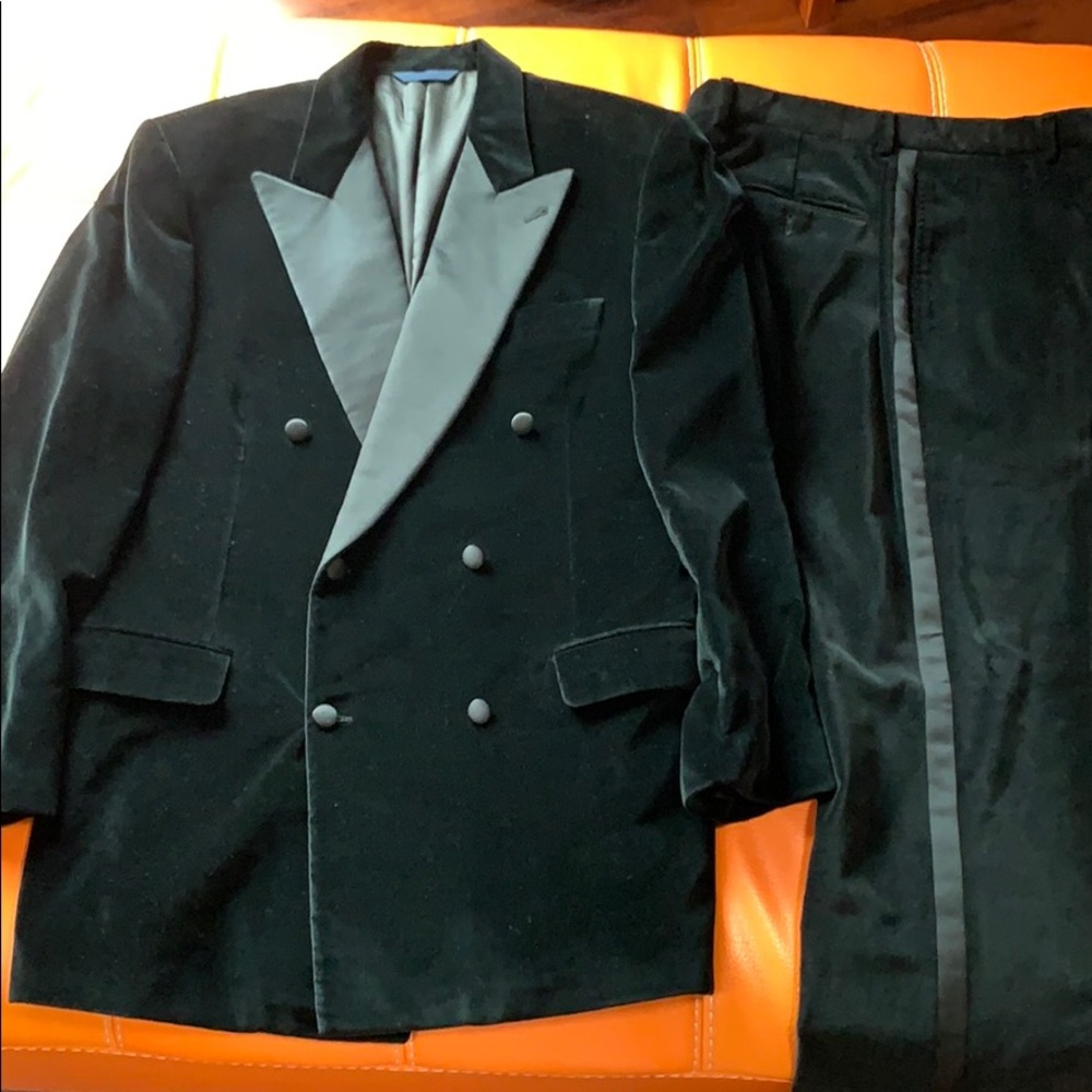 Burberry velour tux .